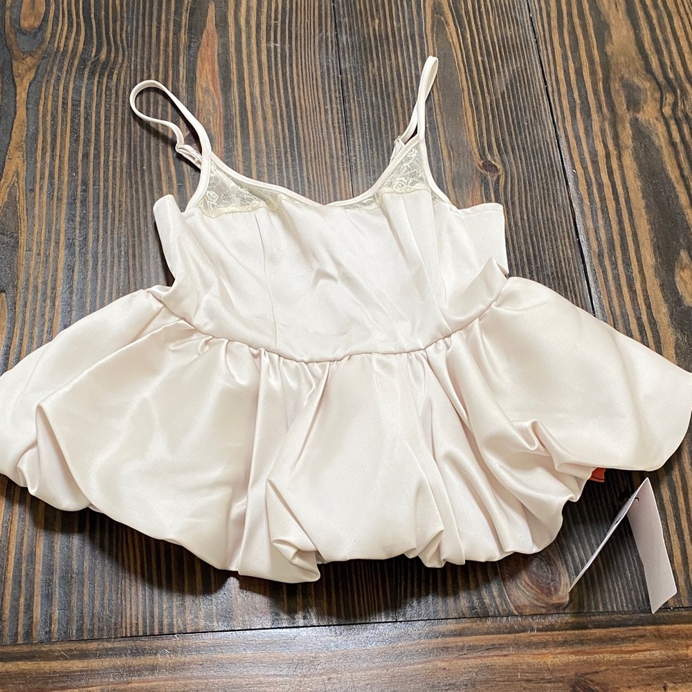 Elegant Cream Women's Blouse